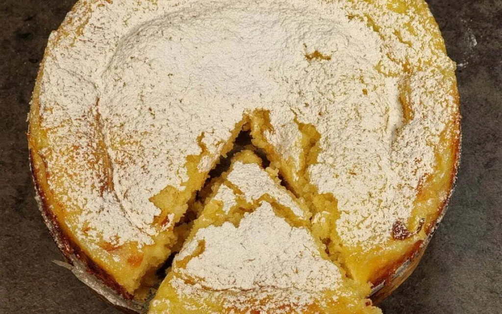 Zitronenkuchen, so habe ich ihn zum ersten Mal gemacht: er zergeht auf der Zunge | Nur 180 Kcal!